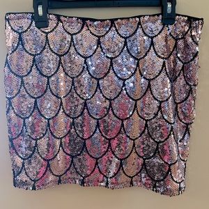 Pink/ Rose Sequin Holiday Party Skirt w Black.  XL.  Shiny.